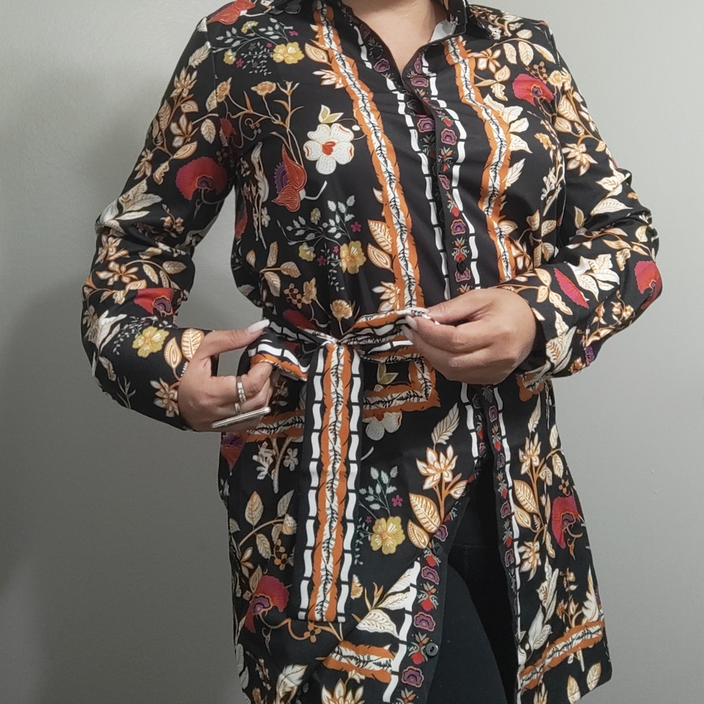 Floral Button Up Top